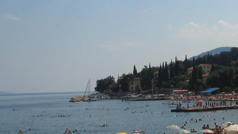 Beach and shoreline at Ičići on the Kvarner coast