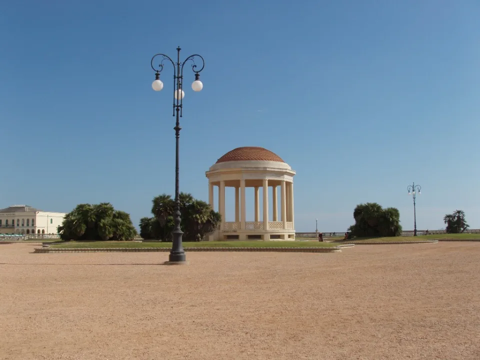 Gazebo at Terrazza Mascagni in Livorno