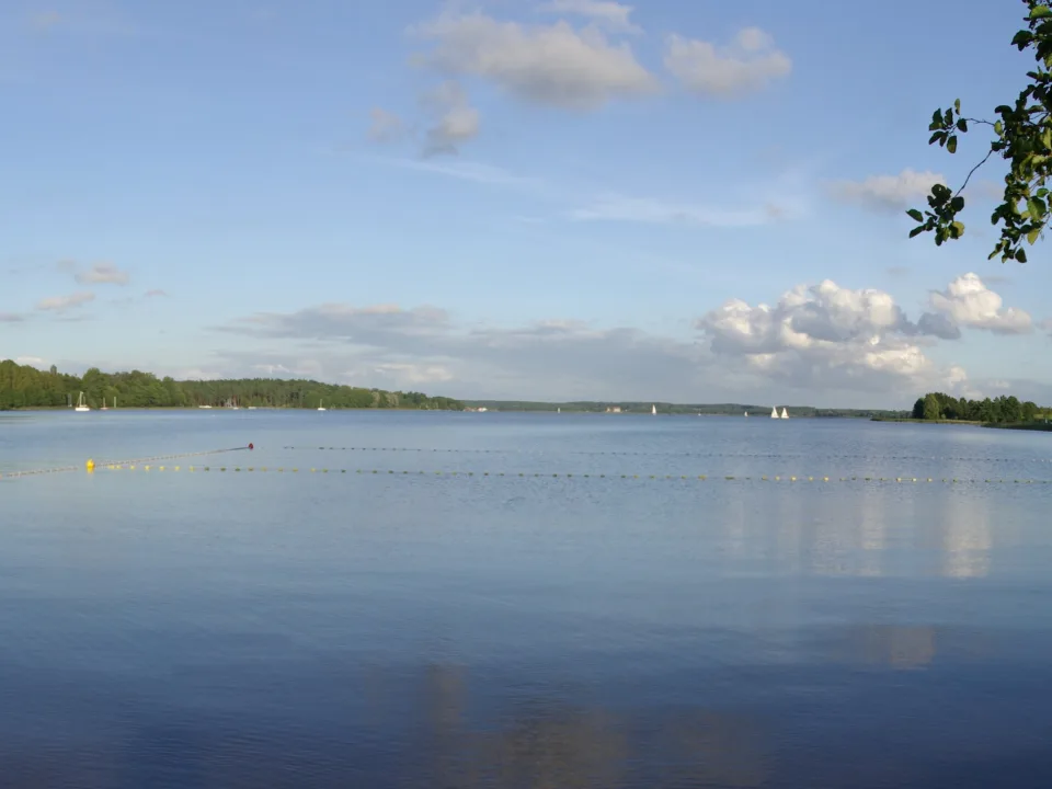 Regional lake context: Lake Święcajty near Węgorzewo