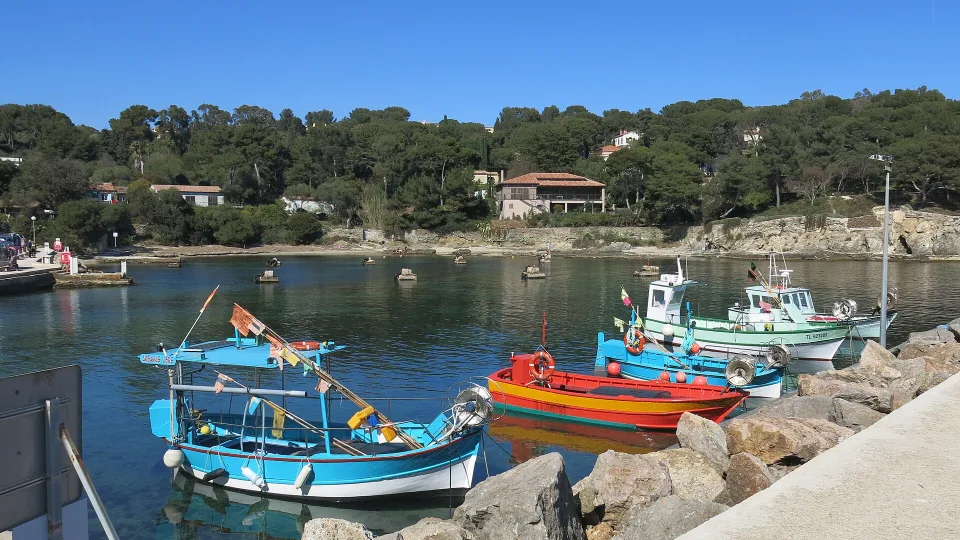 Regional Var coast context: small fishing boats at Port du Niel in Giens, near Hyères.