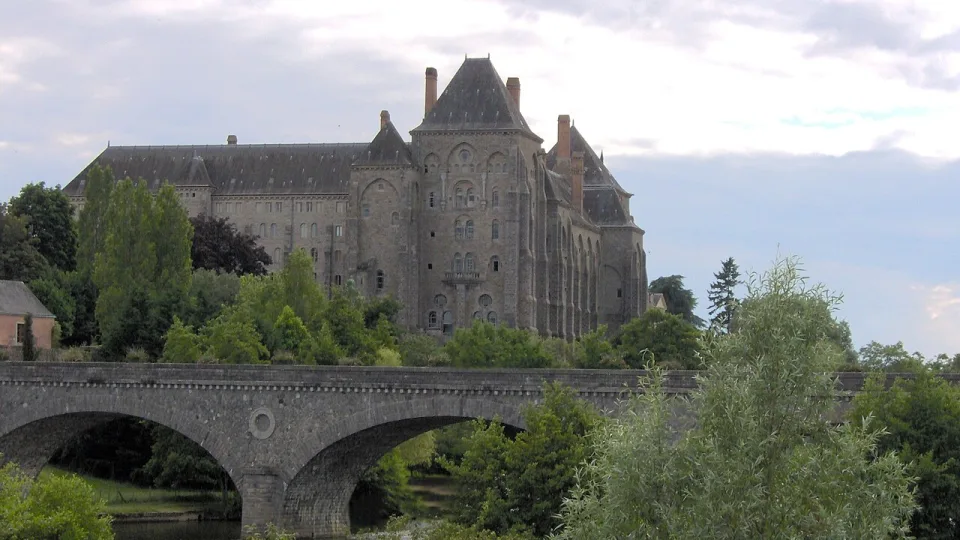 Solesmes Abbey and the bridge over the River Sarthe.