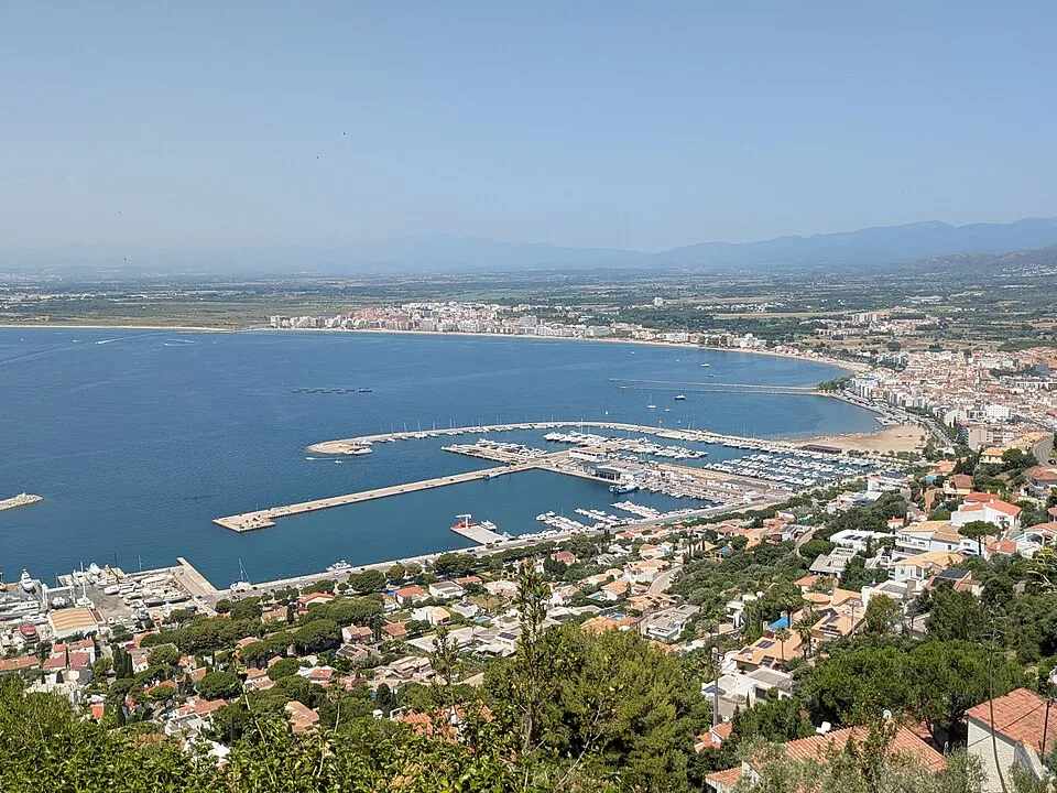 Roses harbour and the surrounding coast on the Costa Brava.