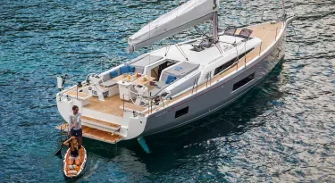 Oceanis 46.1 Blue Satellite — jahtikuva 2