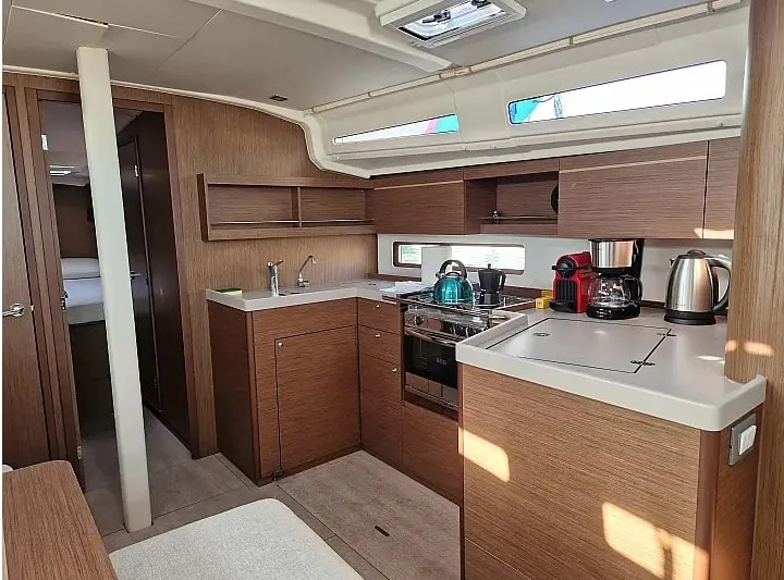 Oceanis 40.1 Marilena — снимка на яхтата 2