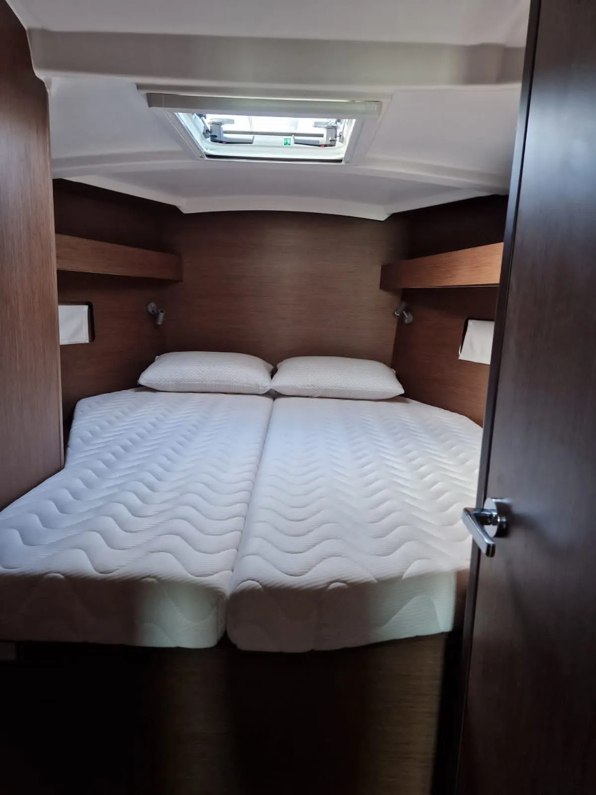 Oceanis 40.1 Marilena — снимка на яхтата 4