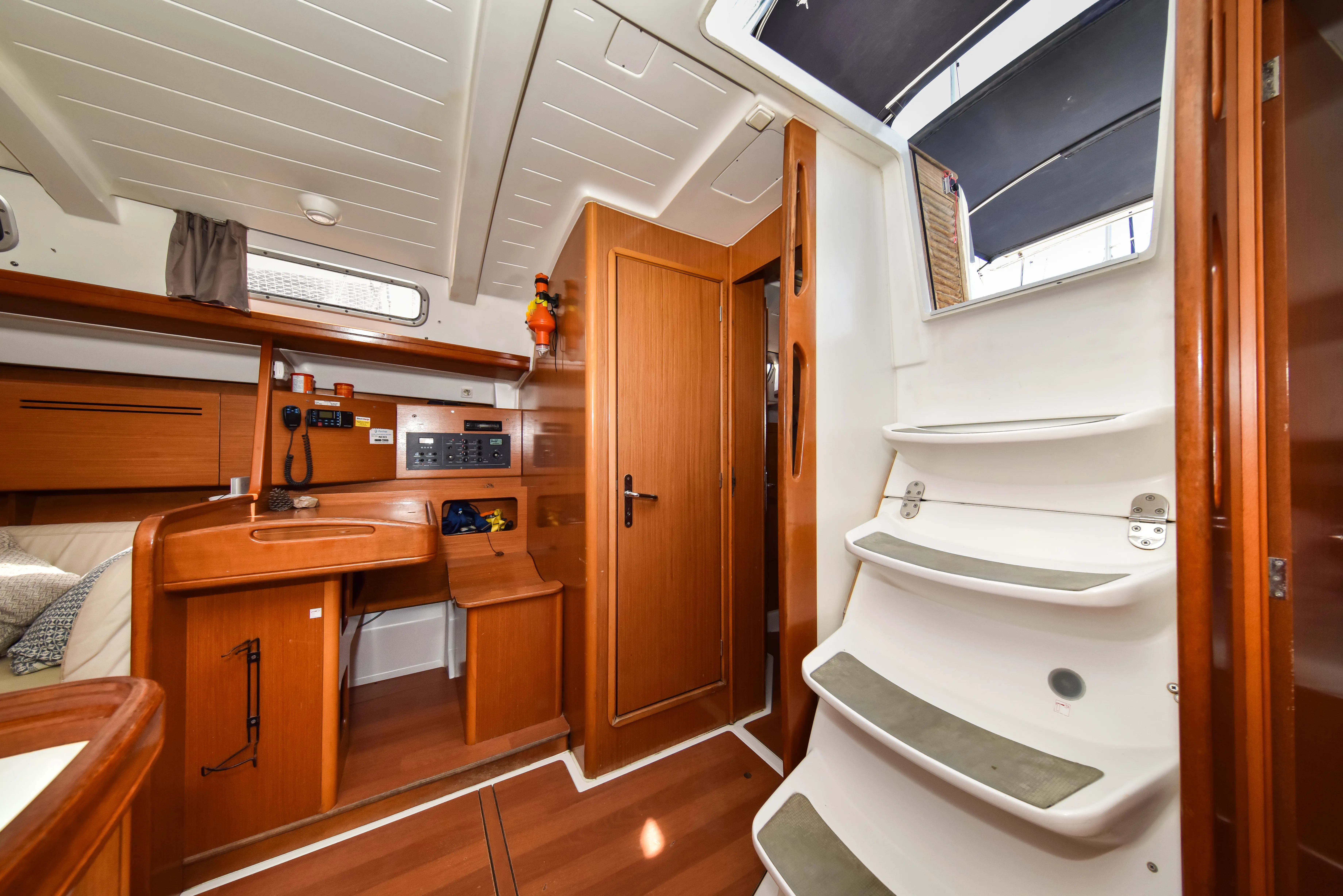 Cyclades 50.5 Papalina — yacht photo 3