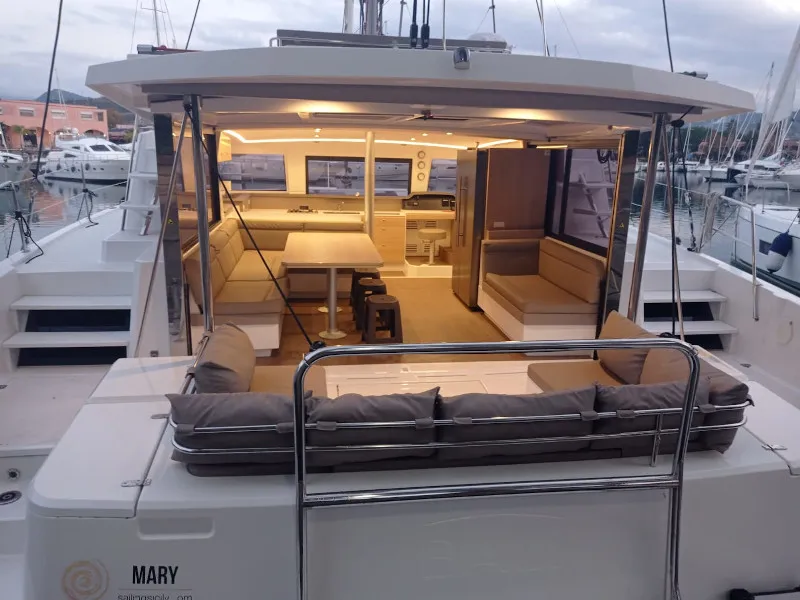 Bali 4.3 Mary — yacht photo 19