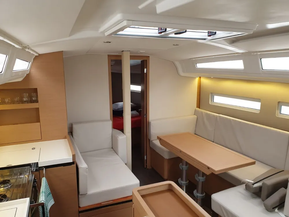 Sun Odyssey 410 Jutisa — фотография яхты 3