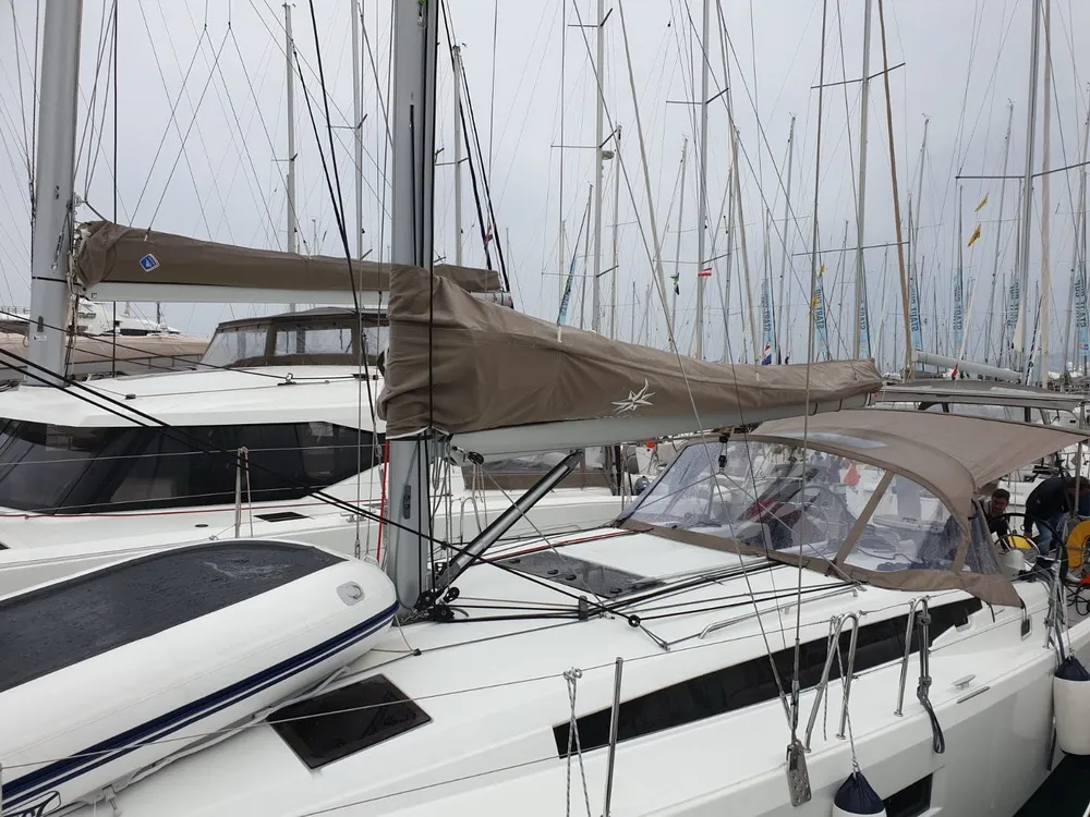Sun Odyssey 410 Jutisa — фотография яхты 10
