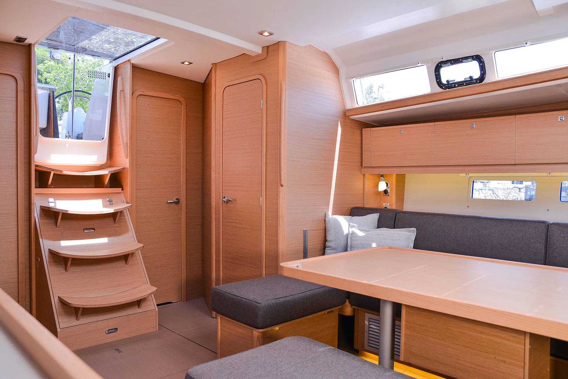 Dufour 460 Grand Large Millennium Falcon的游艇照片 2