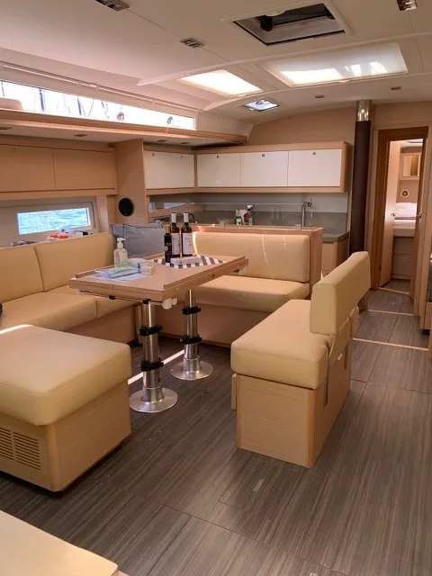 Dufour 530 Princess Leia — foto dello yacht n. 12