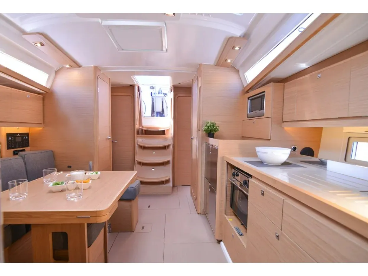 Dufour 390 Grand Large Orsalia — foto dello yacht n. 3