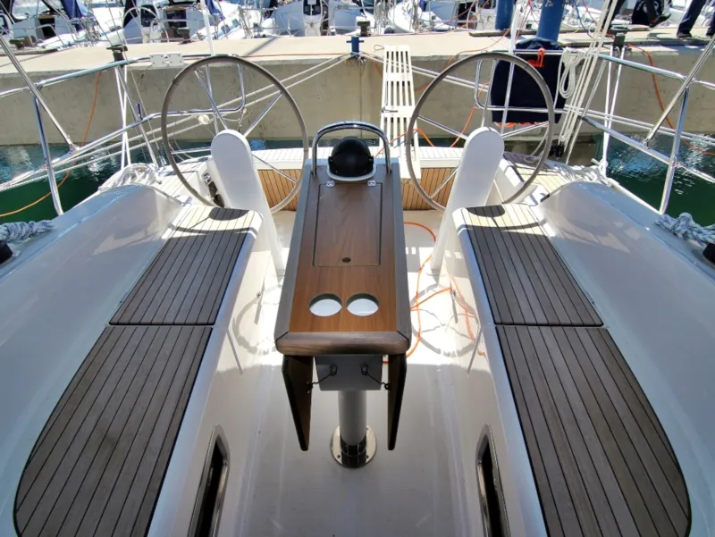 Bavaria Cruiser 34 VITA — фотография яхты 4