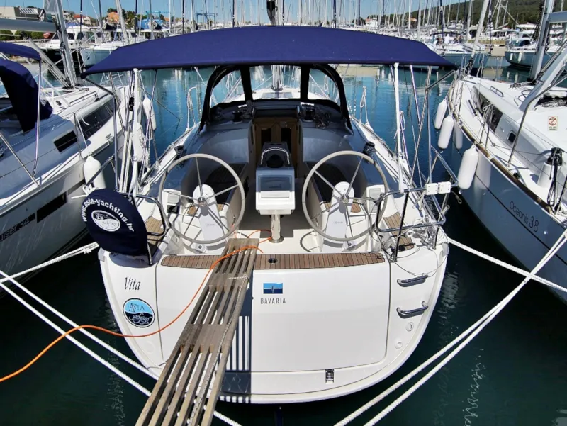 Bavaria Cruiser 34 VITA — фотография яхты 10