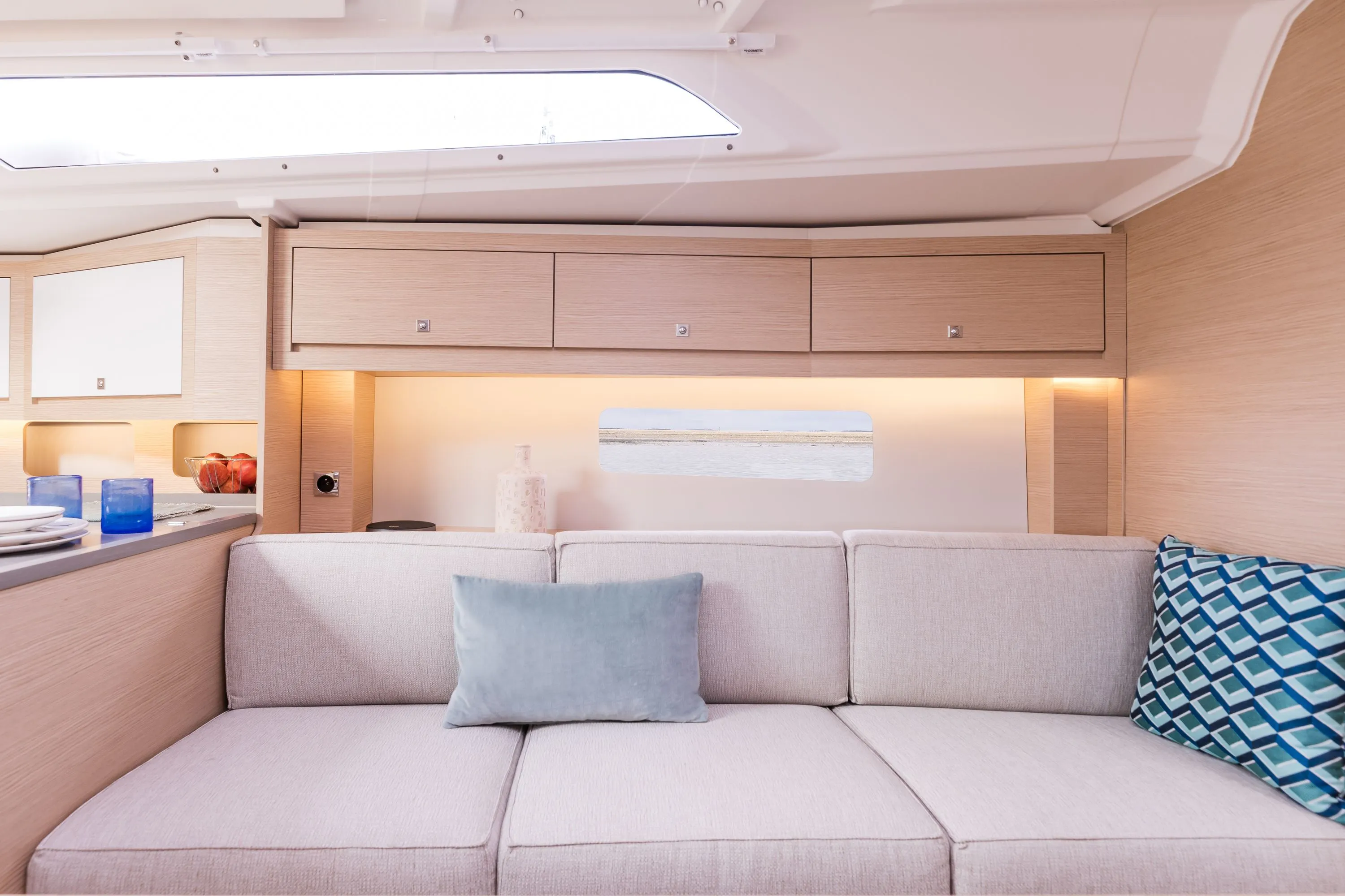 Dufour 37 Viridis — yacht photo 2