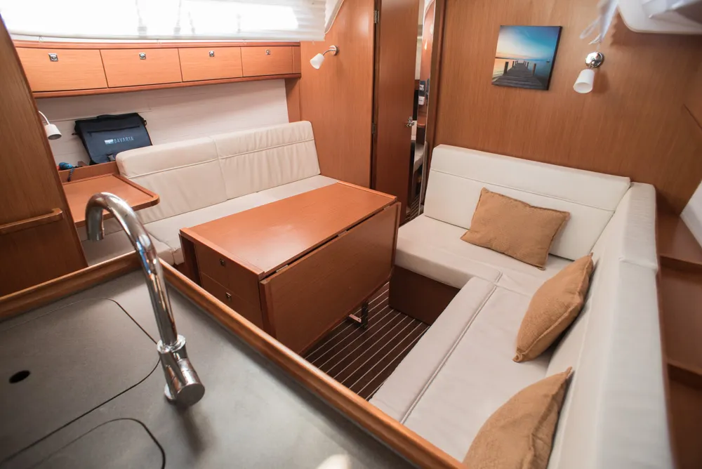 Bavaria Cruiser 37 TAKIS II — foto dello yacht n. 6