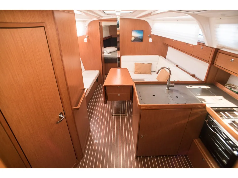 Bavaria Cruiser 37 TAKIS II — foto dello yacht n. 10