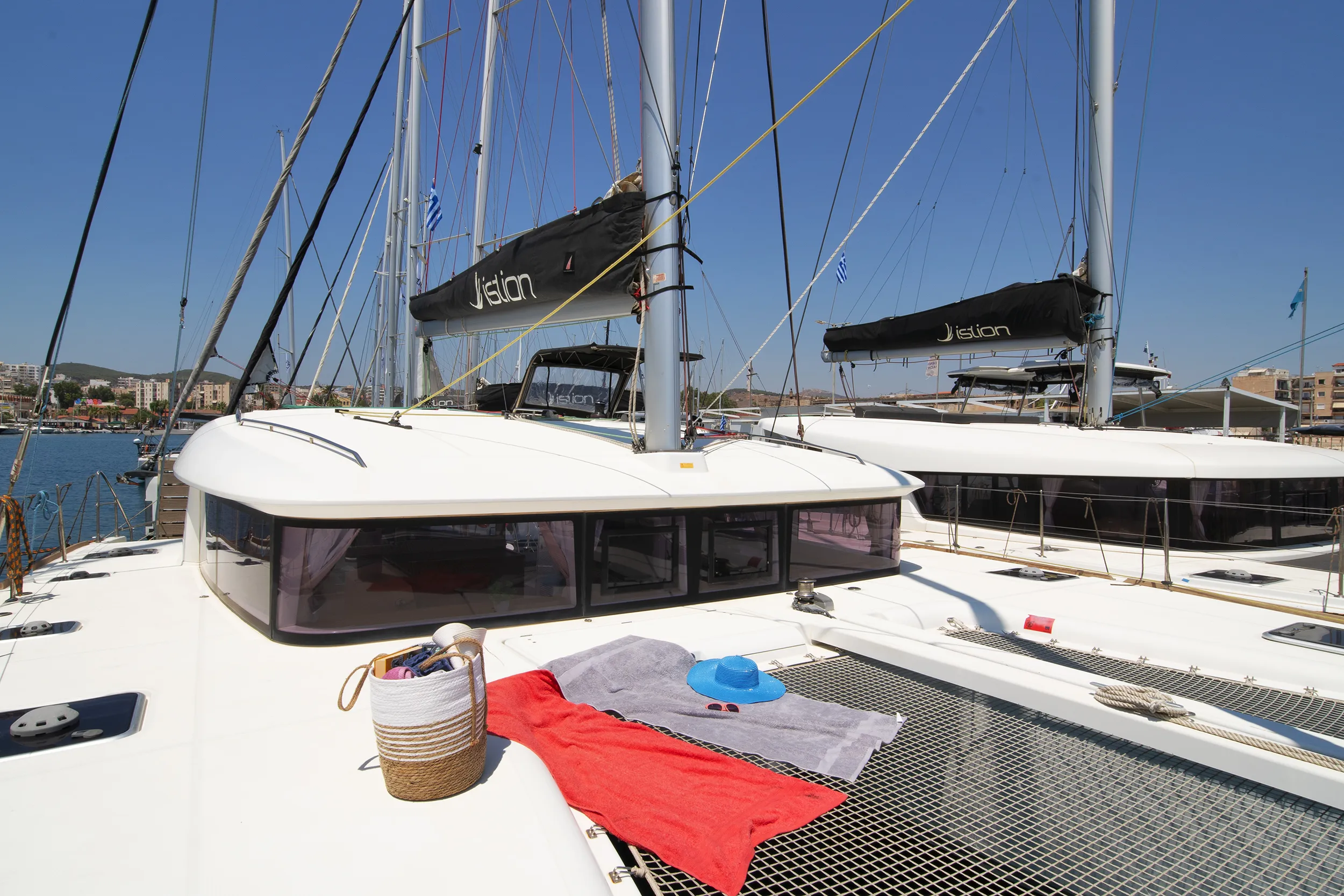 Lagoon 400 S2 Callisto L400 — фотография яхты 14