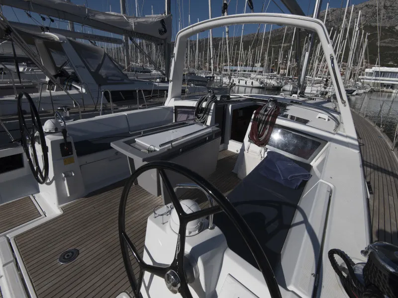 Oceanis 48 HARPIA — yacht photo 3