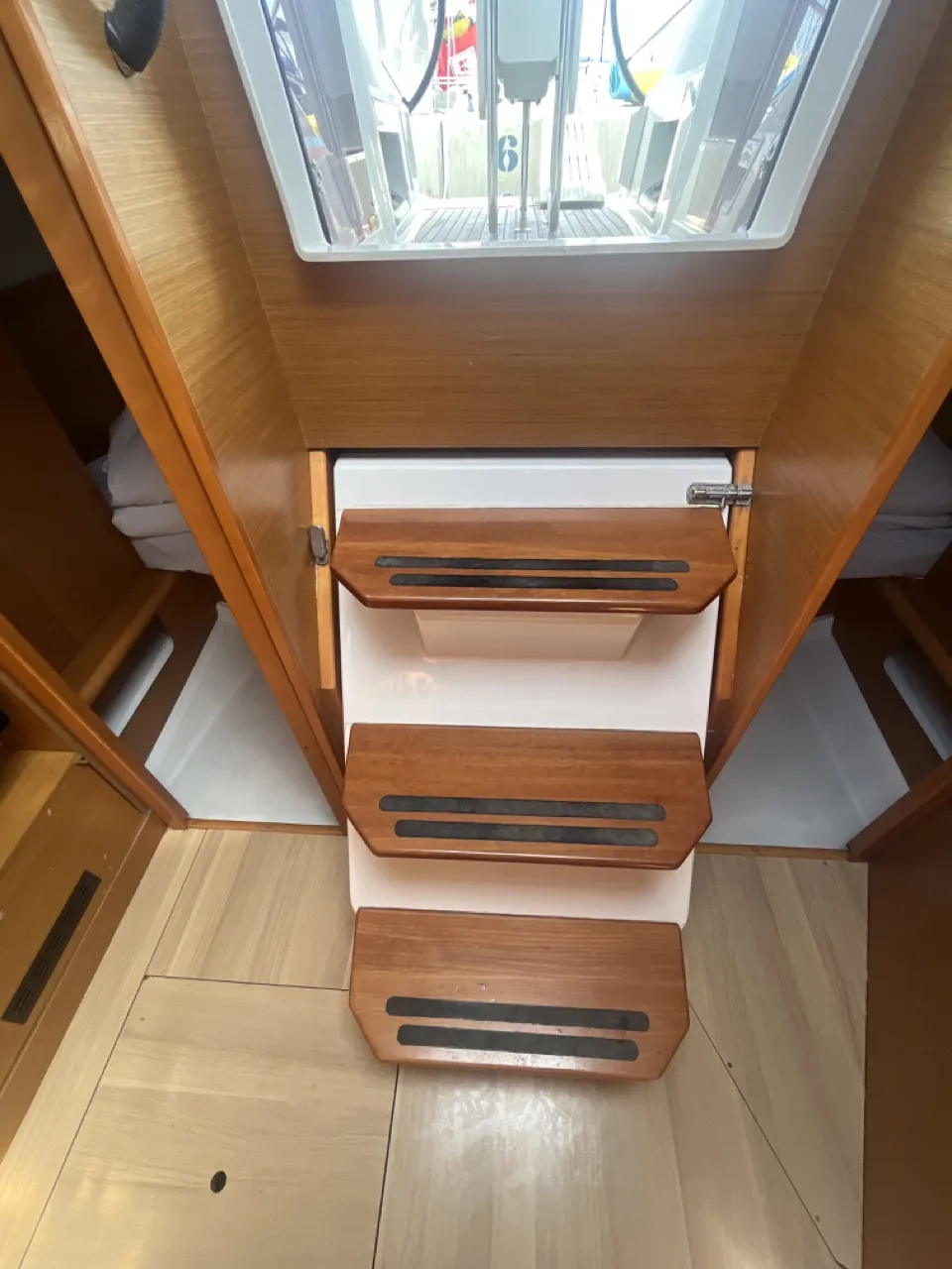 Sun Odyssey 349 MINI — foto dello yacht n. 13