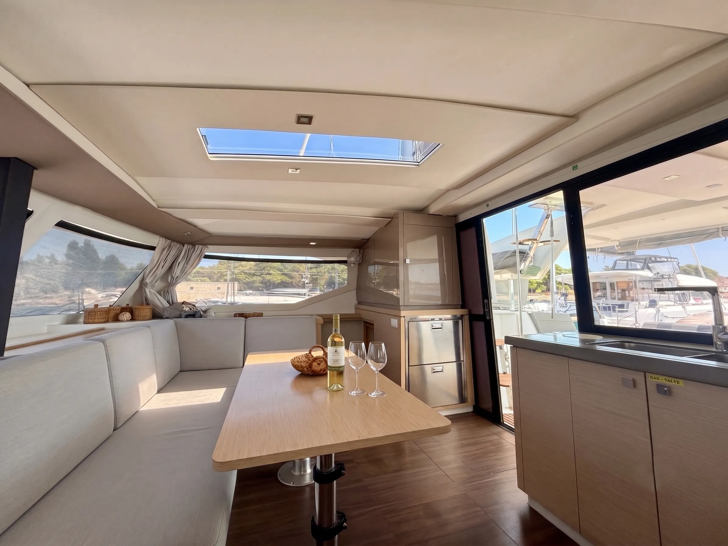 Lucia 40 Go Earth 1 — foto dello yacht n. 18