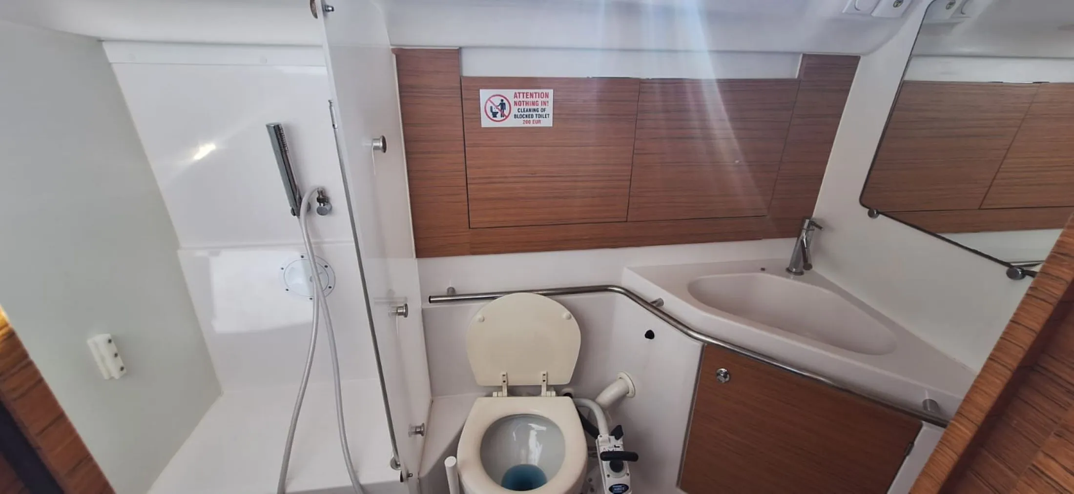 Elan Impression 45 Lasta — yacht photo 2