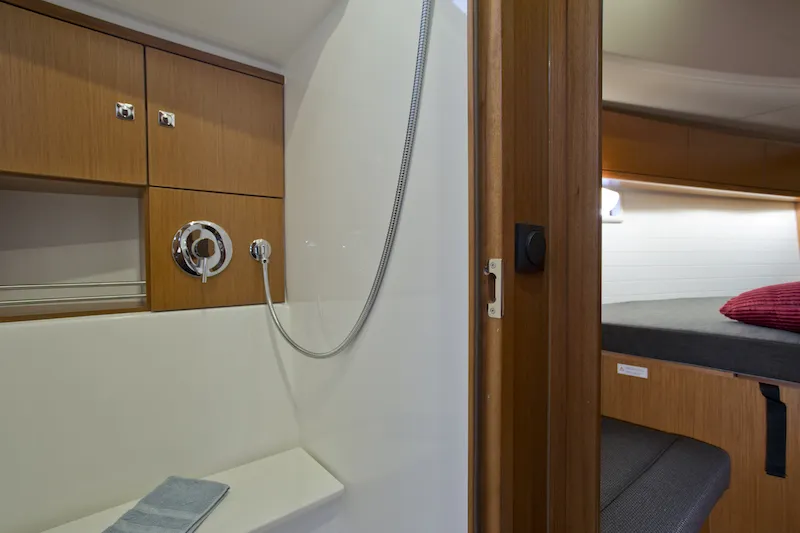 Bavaria 46 Cruiser Avatar — yacht photo 21