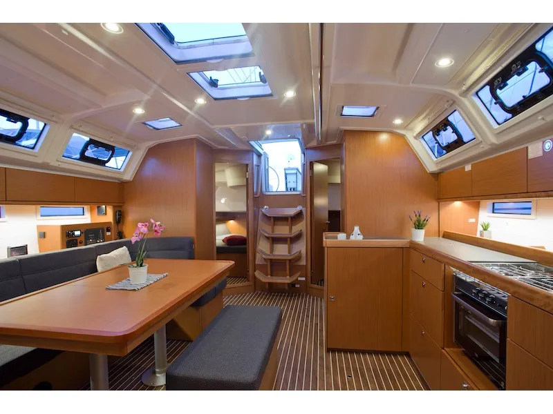 Bavaria 46 Cruiser Avatar — yacht photo 9