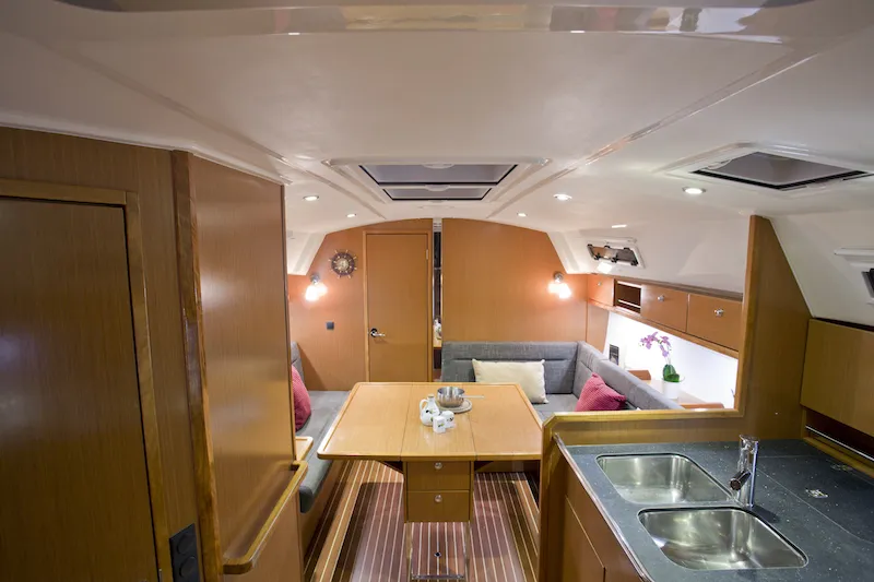 Bavaria 36 Cruiser Mystic — yacht photo 13
