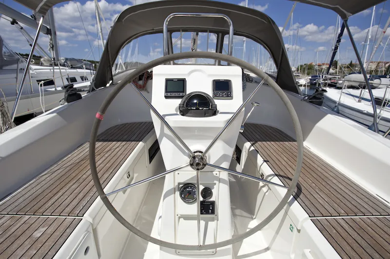 Bavaria 36 Cruiser Mystic — yacht photo 4
