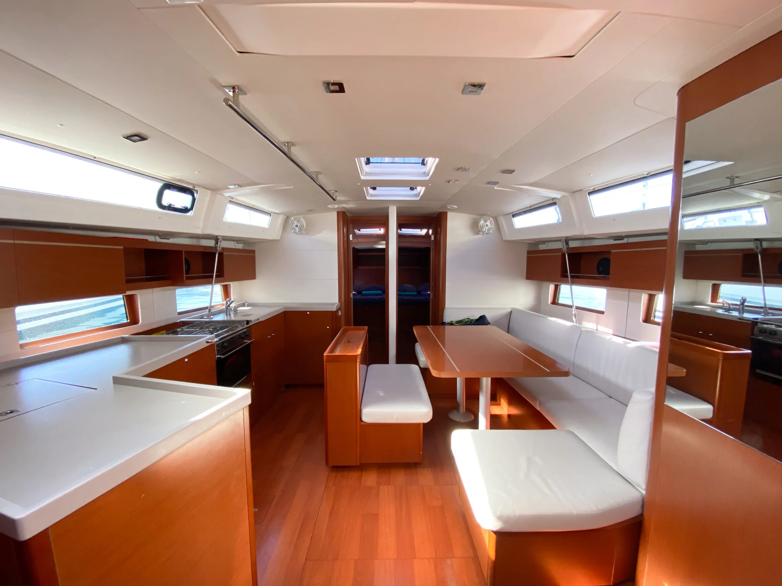 Oceanis 46.1 BreezY — yacht photo 12