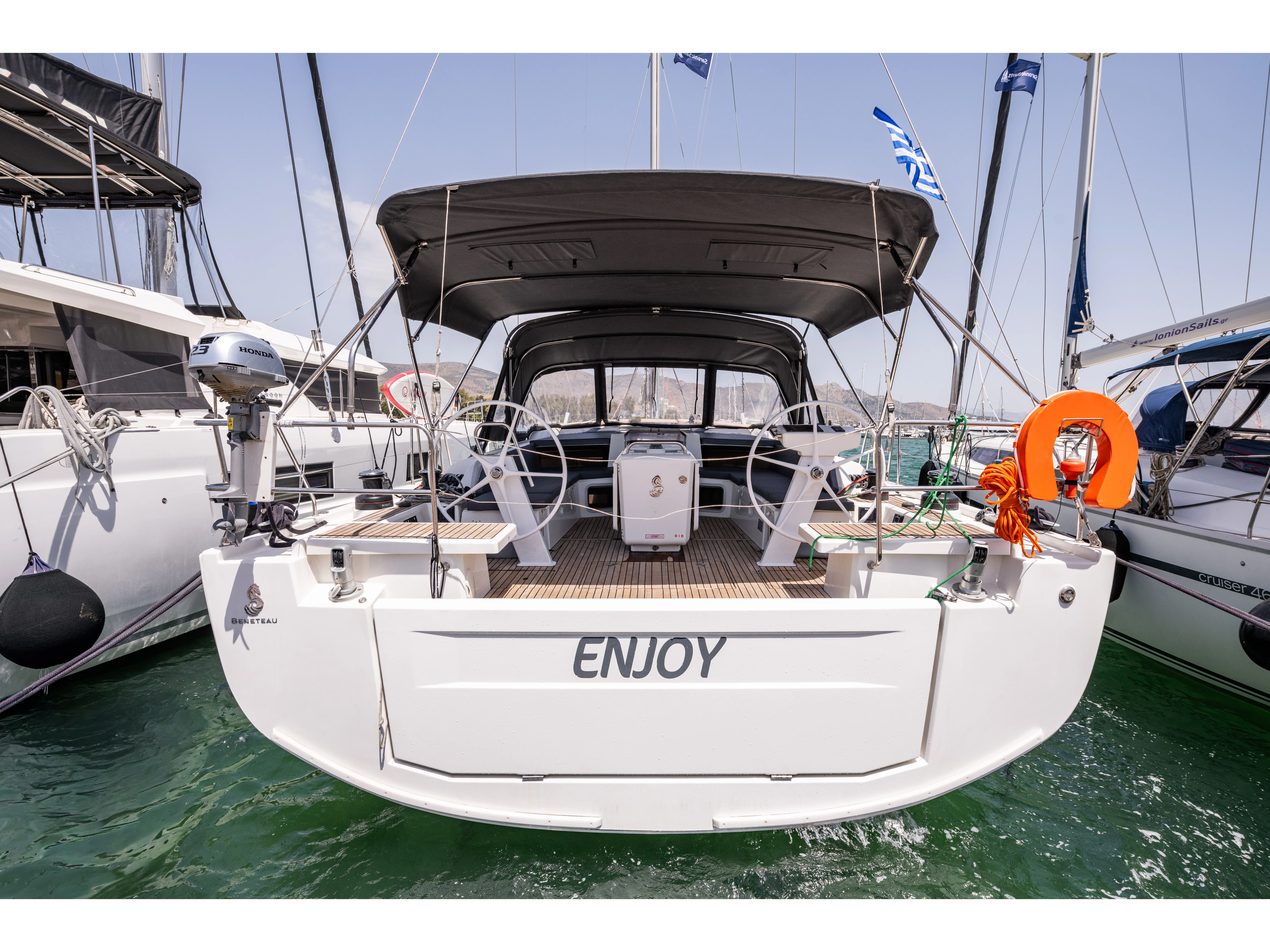 Oceanis 51.1 Enjoy — фотография яхты 1