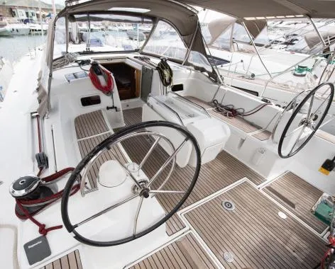 Sun Odyssey 519 Giovanna — yacht photo 2