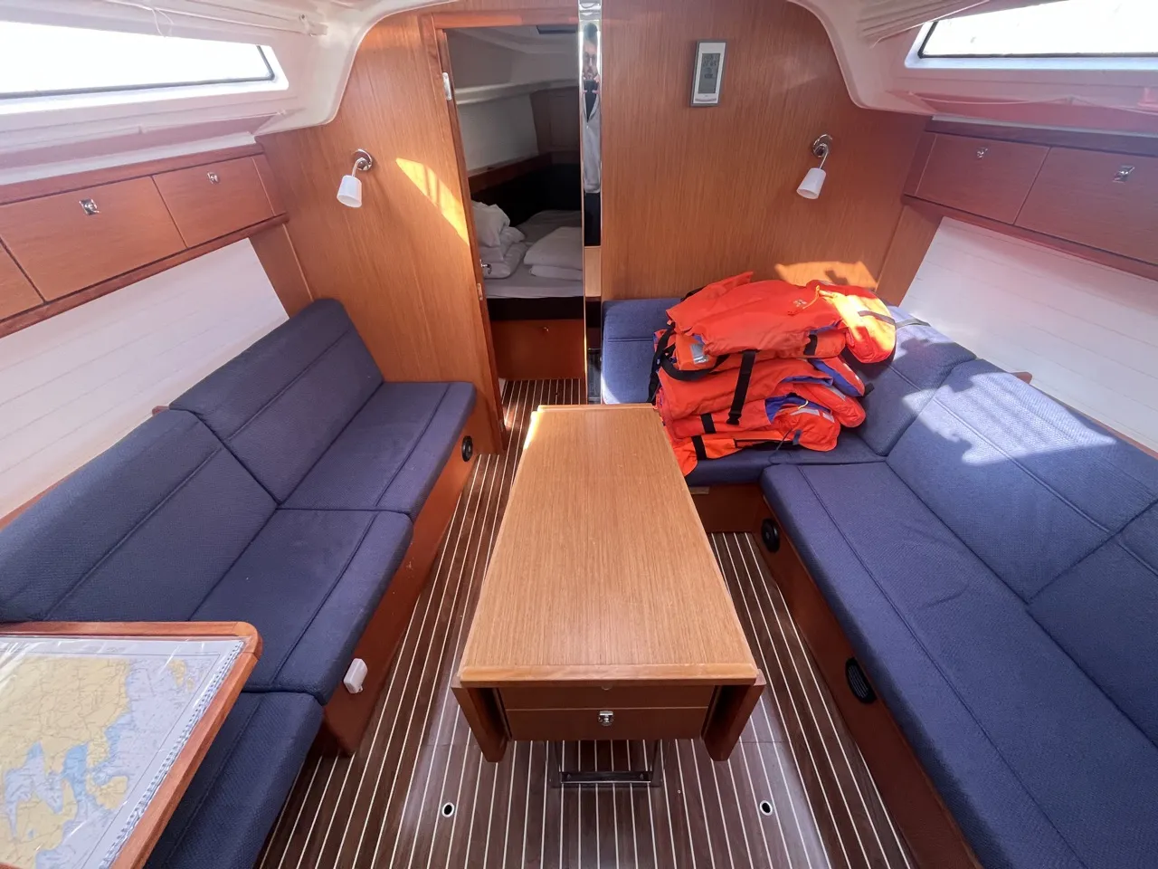 Bavaria Cruiser 37 GITA — foto dello yacht n. 9