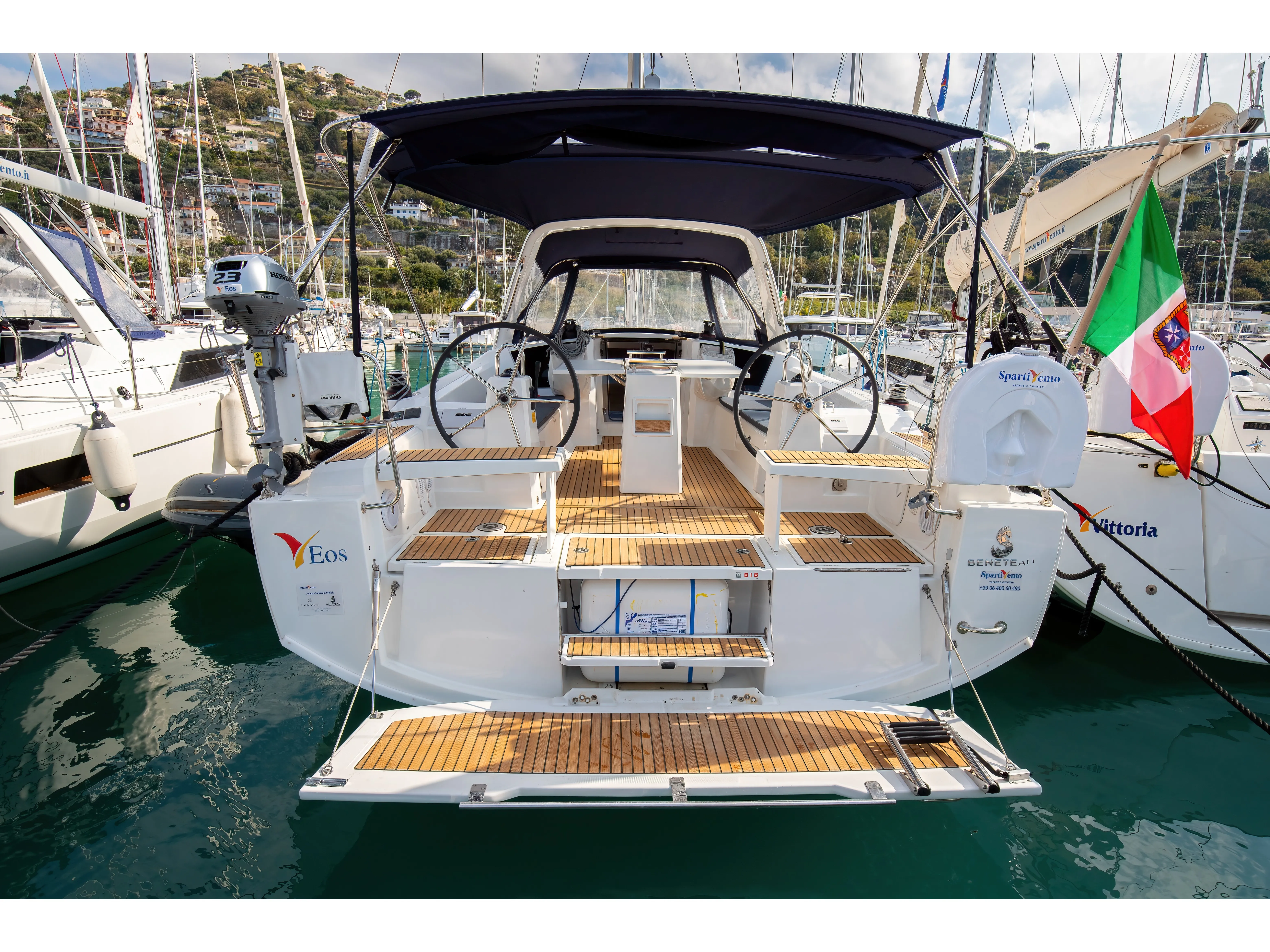 Beneteau Oceanis 38.1 Eos - Standard Line — фотография яхты 1