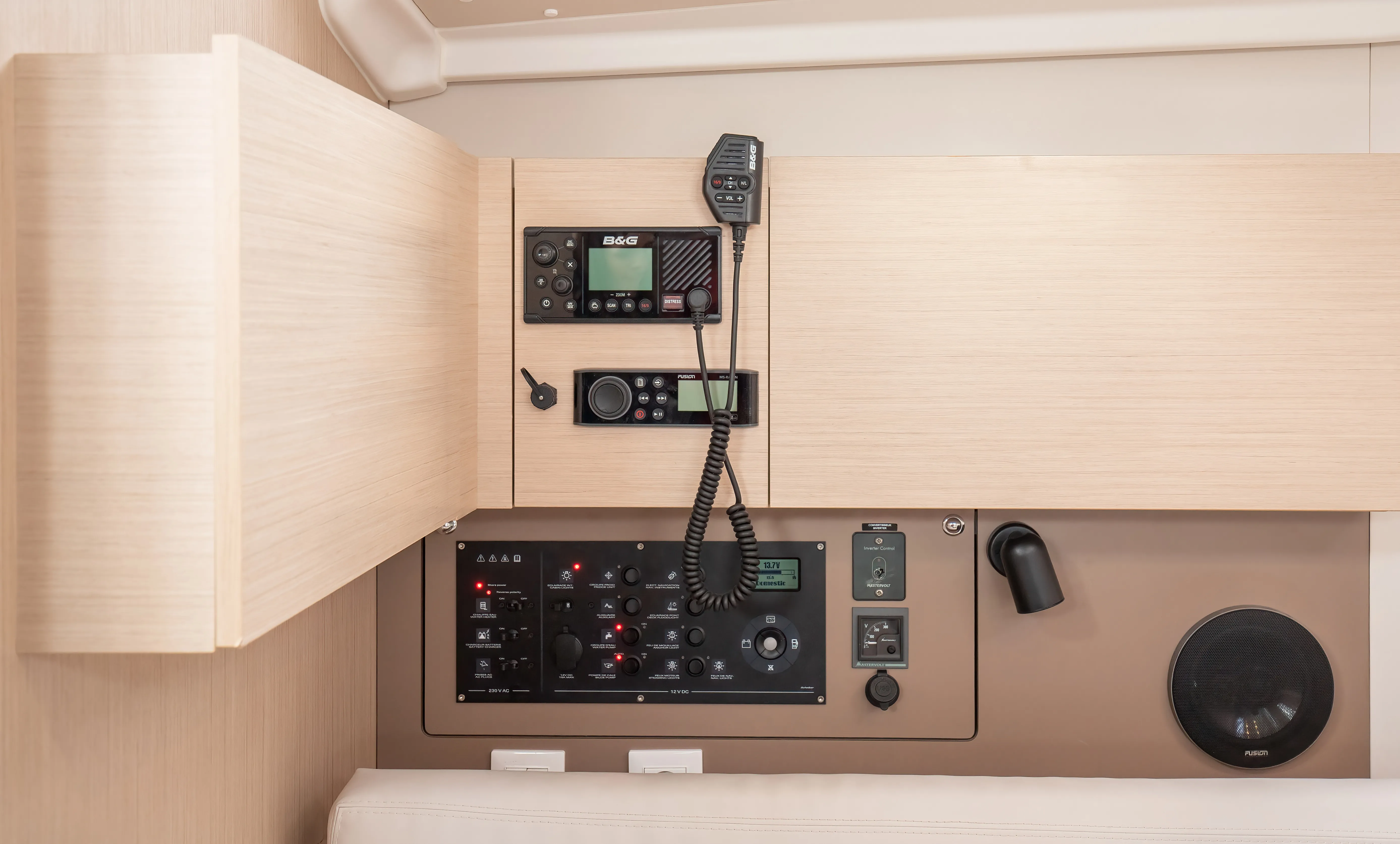 Oceanis 38.1 Eos - Standard Line — yacht photo 7