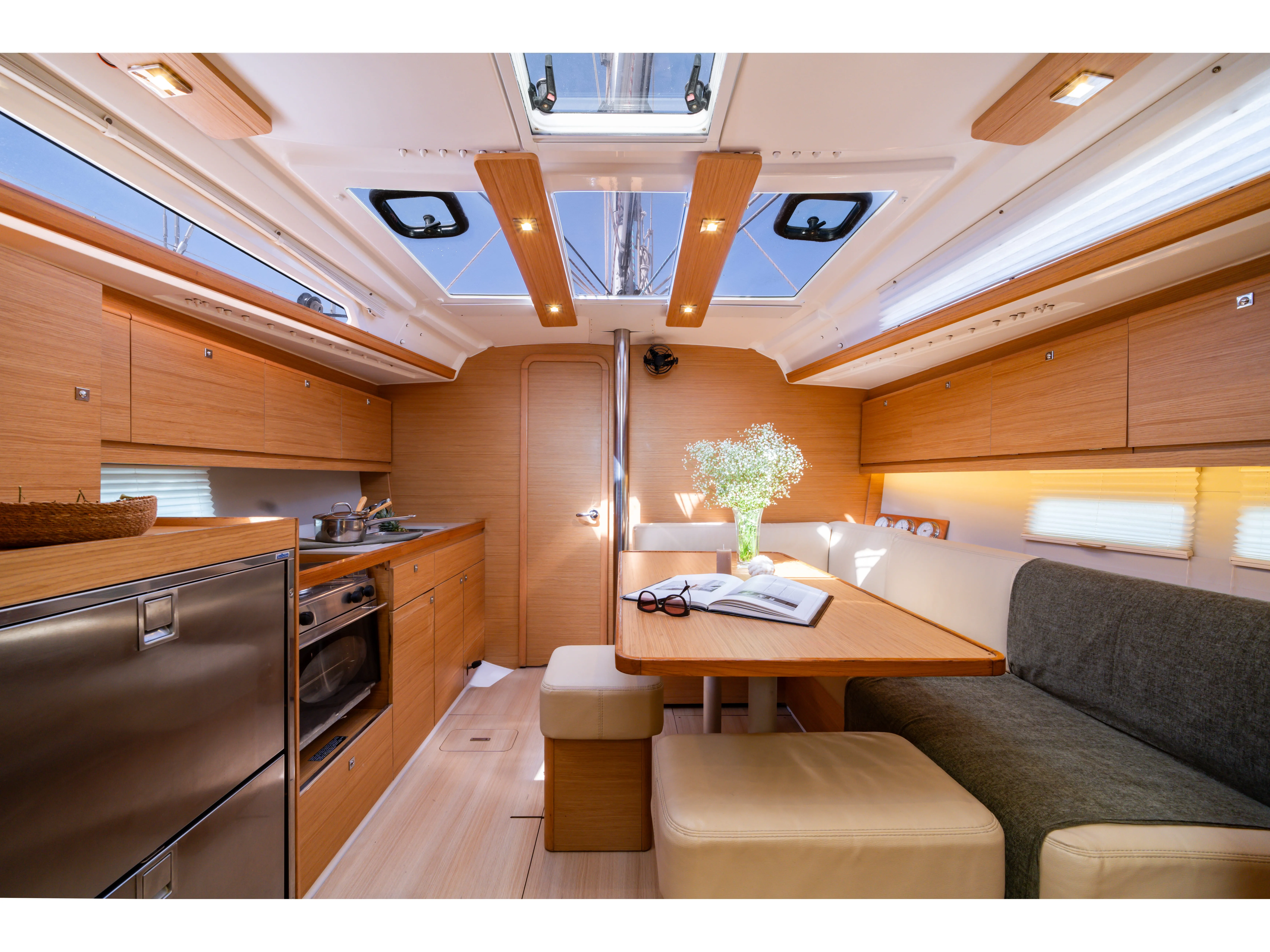 Dufour 390 Grand Large ARTEMIS — foto dello yacht n. 12