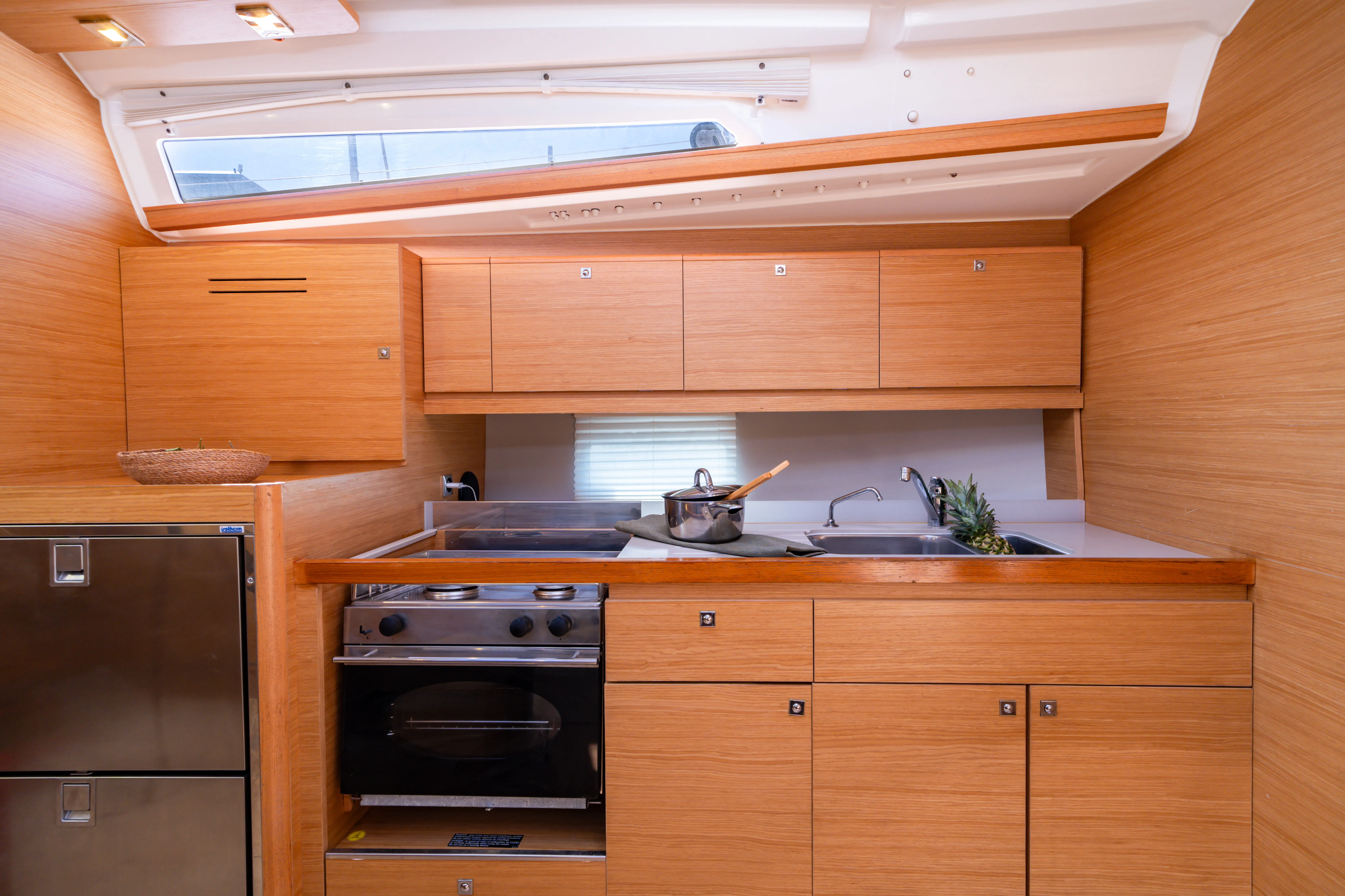 Dufour 390 Grand Large ARTEMIS — foto dello yacht n. 3