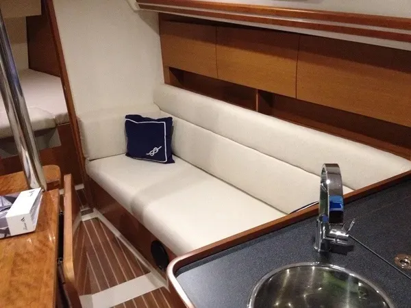 Hanse 325 Eliza — jahtikuva 2