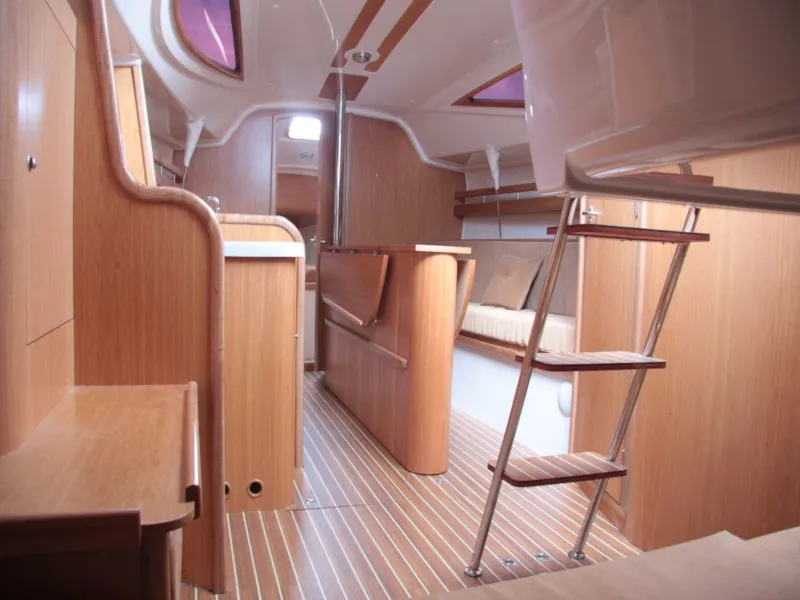Maxus 28 Standard AURORA — fotografia jachty 2