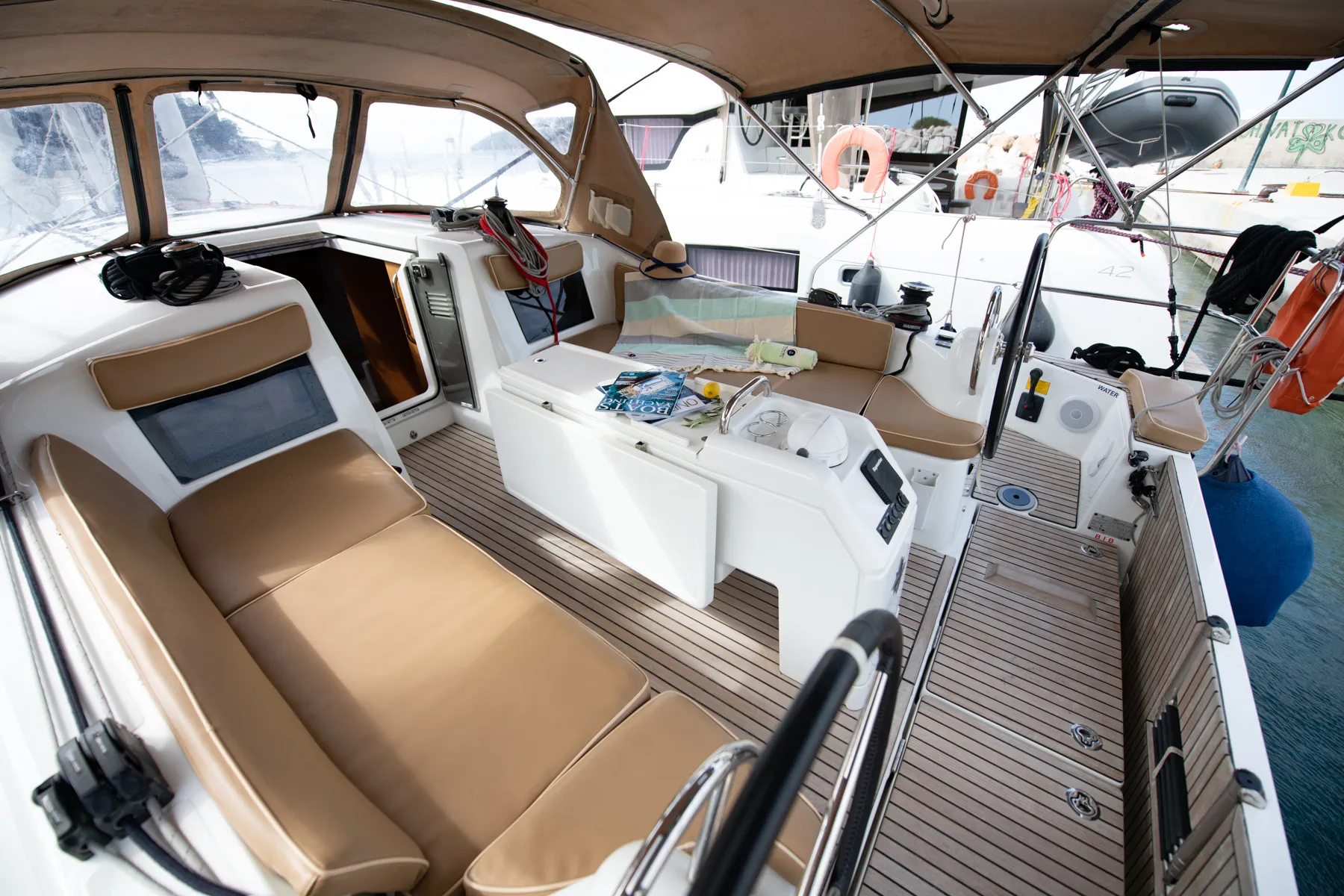 Sun Odyssey 410 NASTAZIA — jahtikuva 2