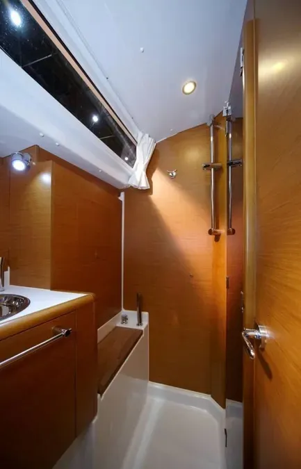 Sun Odyssey 449 GENESIS — jahtikuva 10