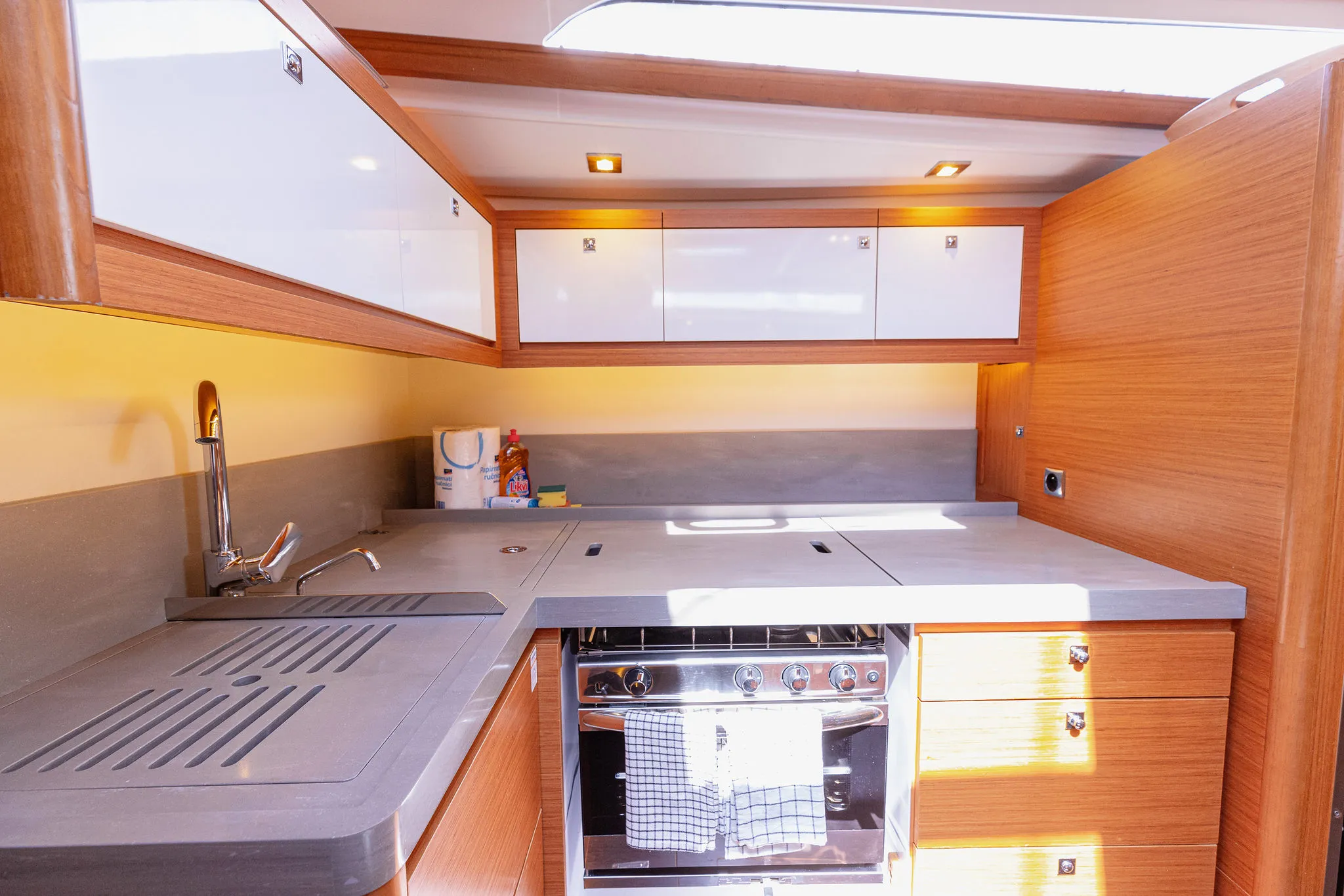 Dufour 470 BALU — yacht photo 41