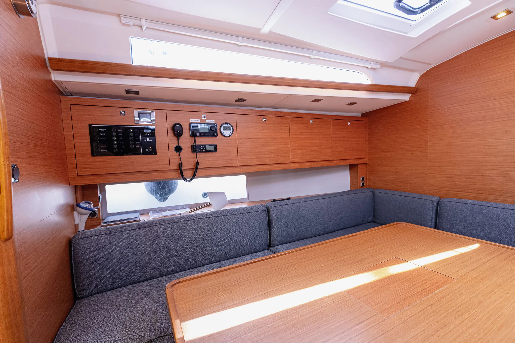 Dufour 470 BALU — yacht photo 10