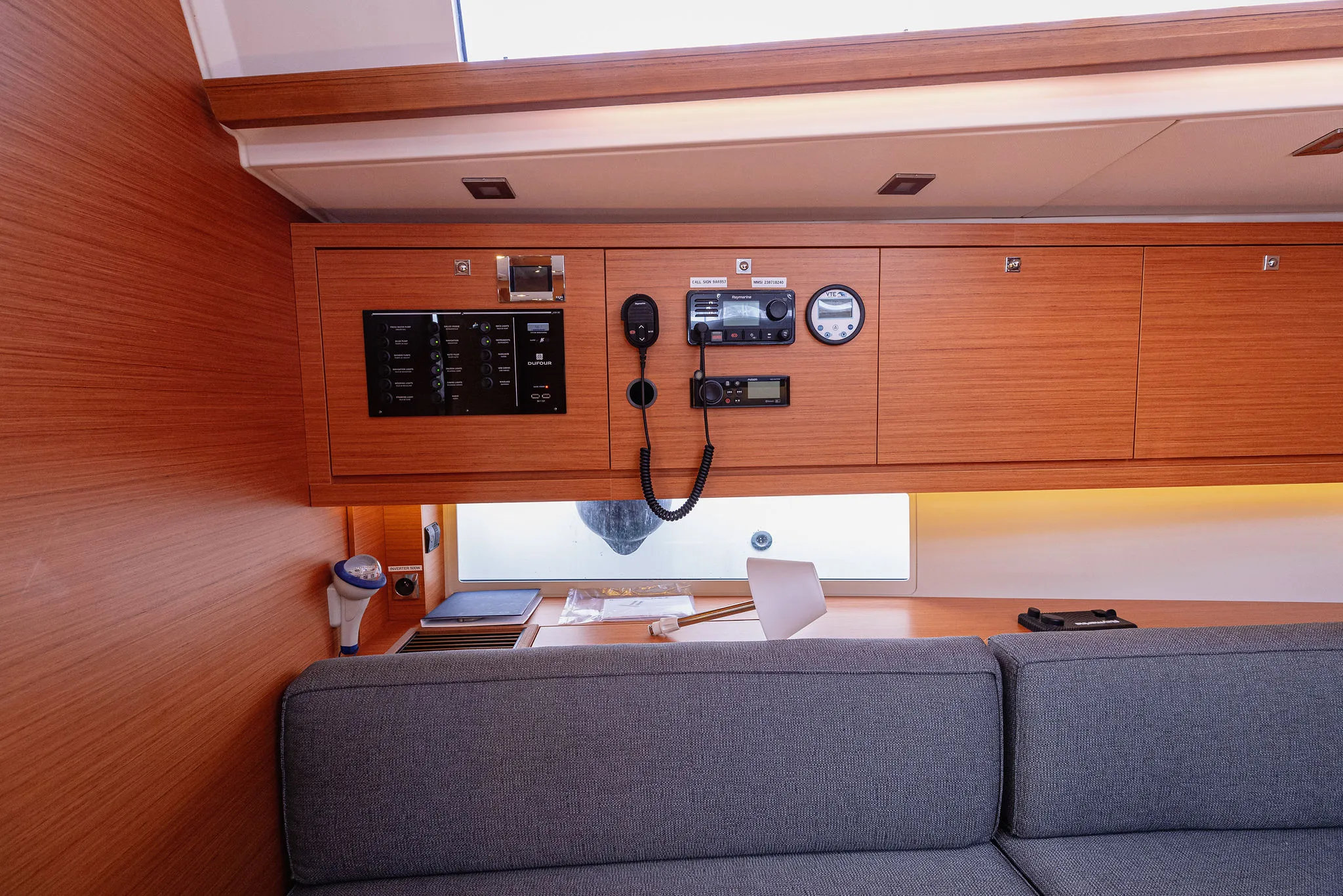 Dufour 470 BALU — yacht photo 4
