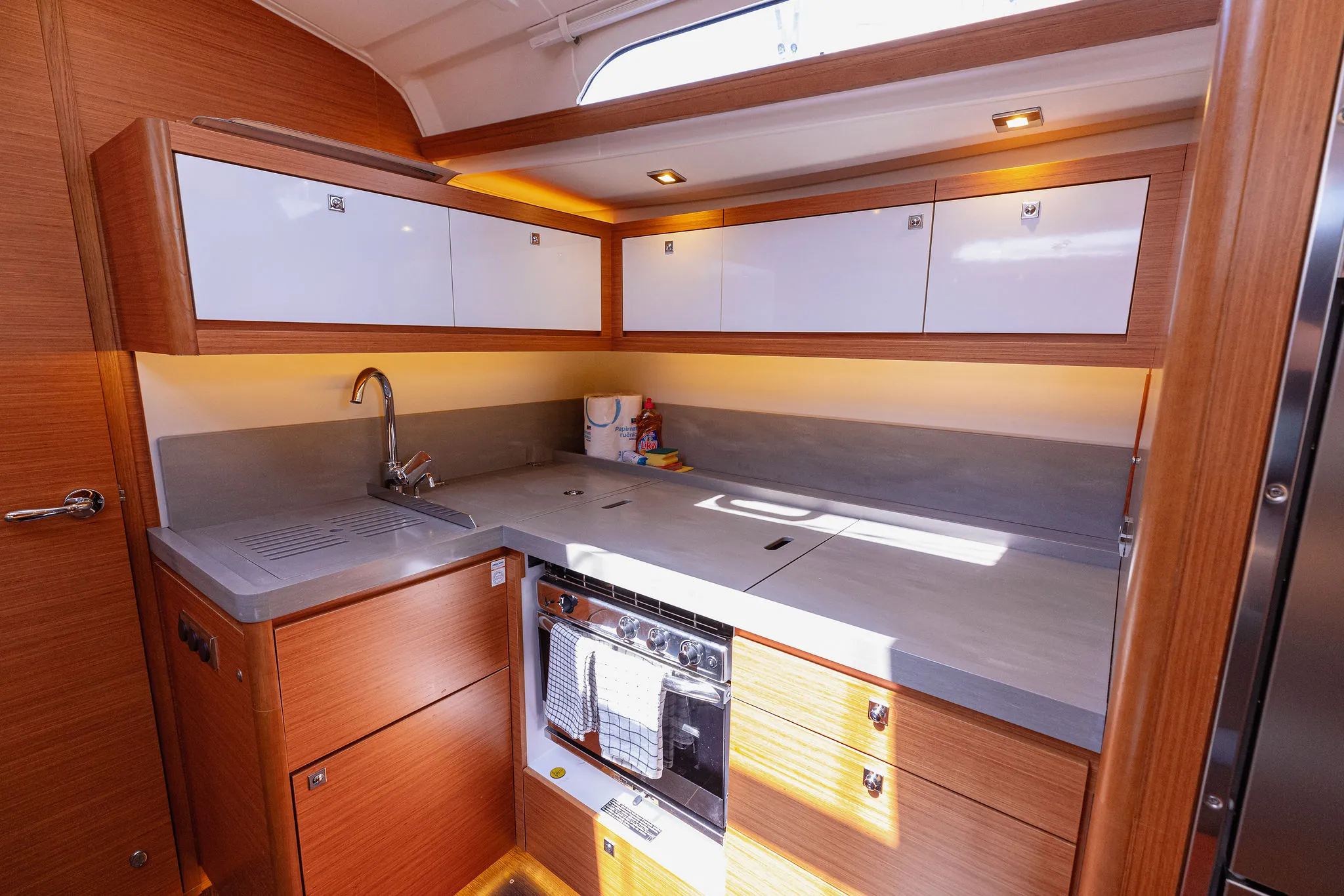 Dufour 470 BALU — yacht photo 45