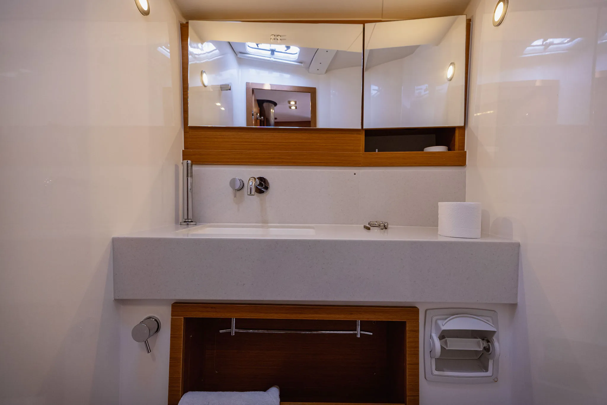 Dufour 470 BALU — yacht photo 11