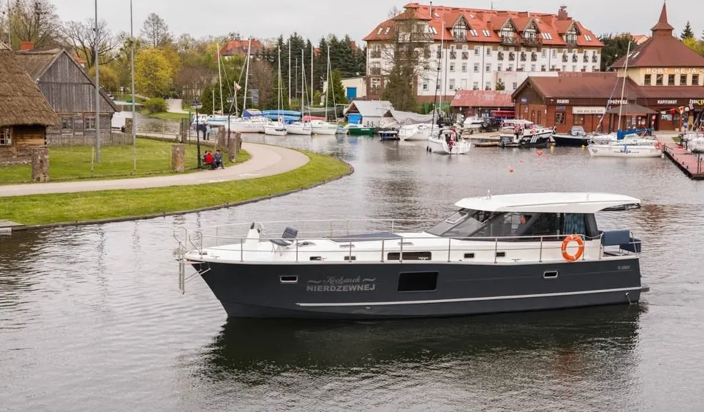 Nautika 1300 LUX — foto dello yacht n. 8