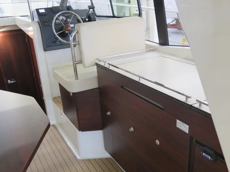 Platinum 989 Flybridge — фотография яхты 7