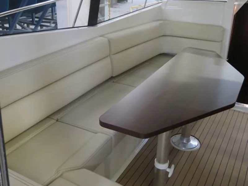 Platinum 989 Flybridge — фотография яхты 5